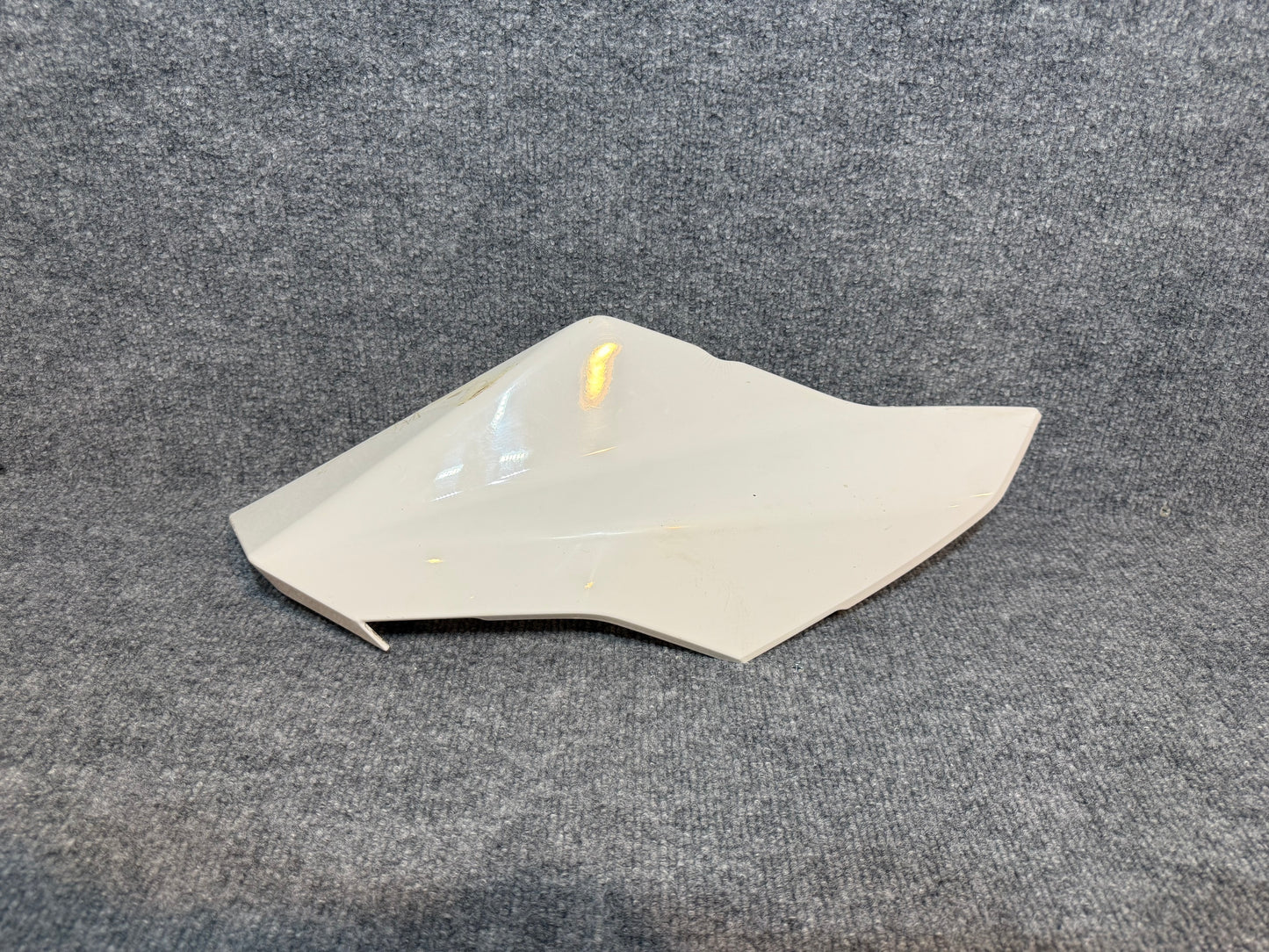 62008002000 KTM 990 Left Headlight Mask Spoiler (White)