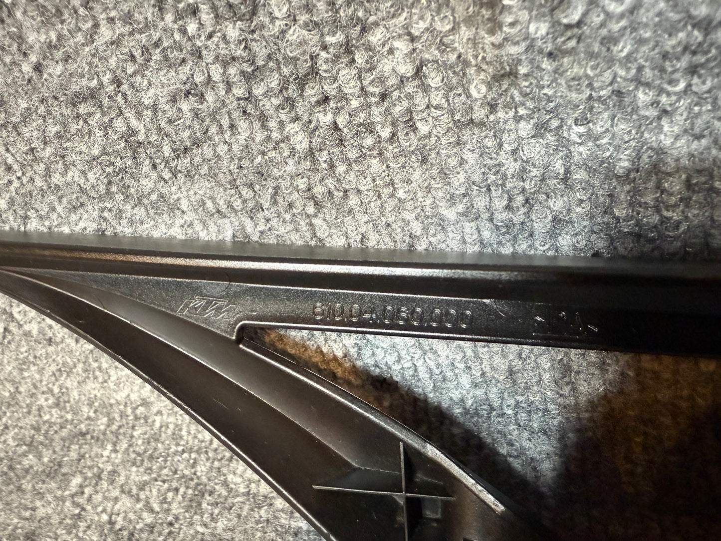 61004060000 KTM 990 OEM Chain Guard