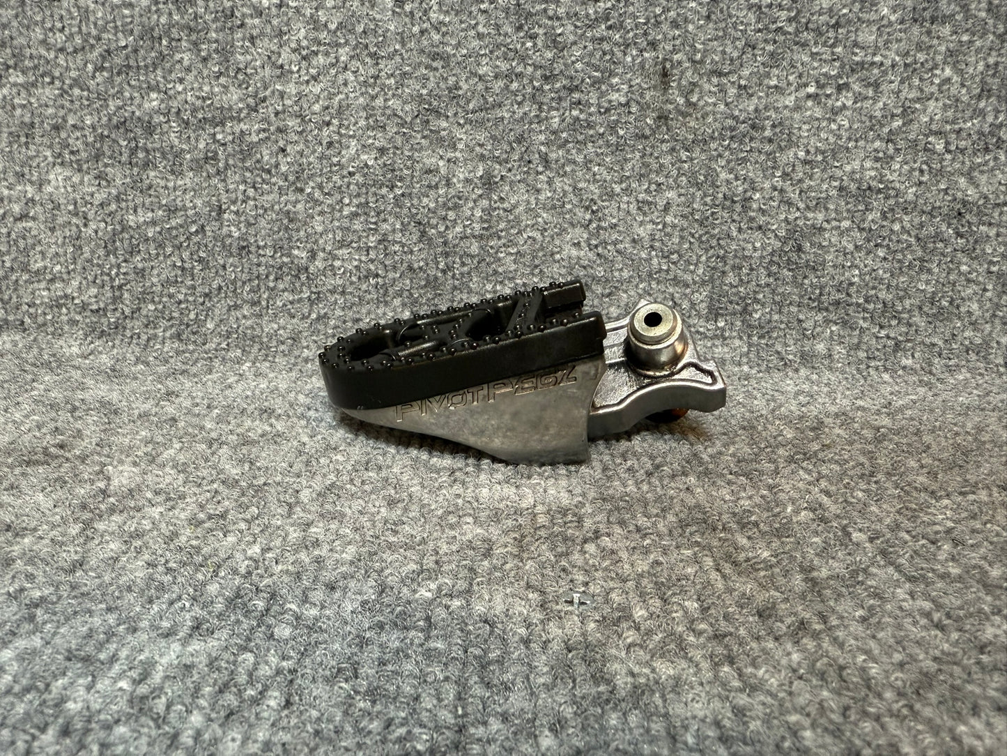 MK4 Pivot Pegz KTM 990 Right Foot Rest Peg