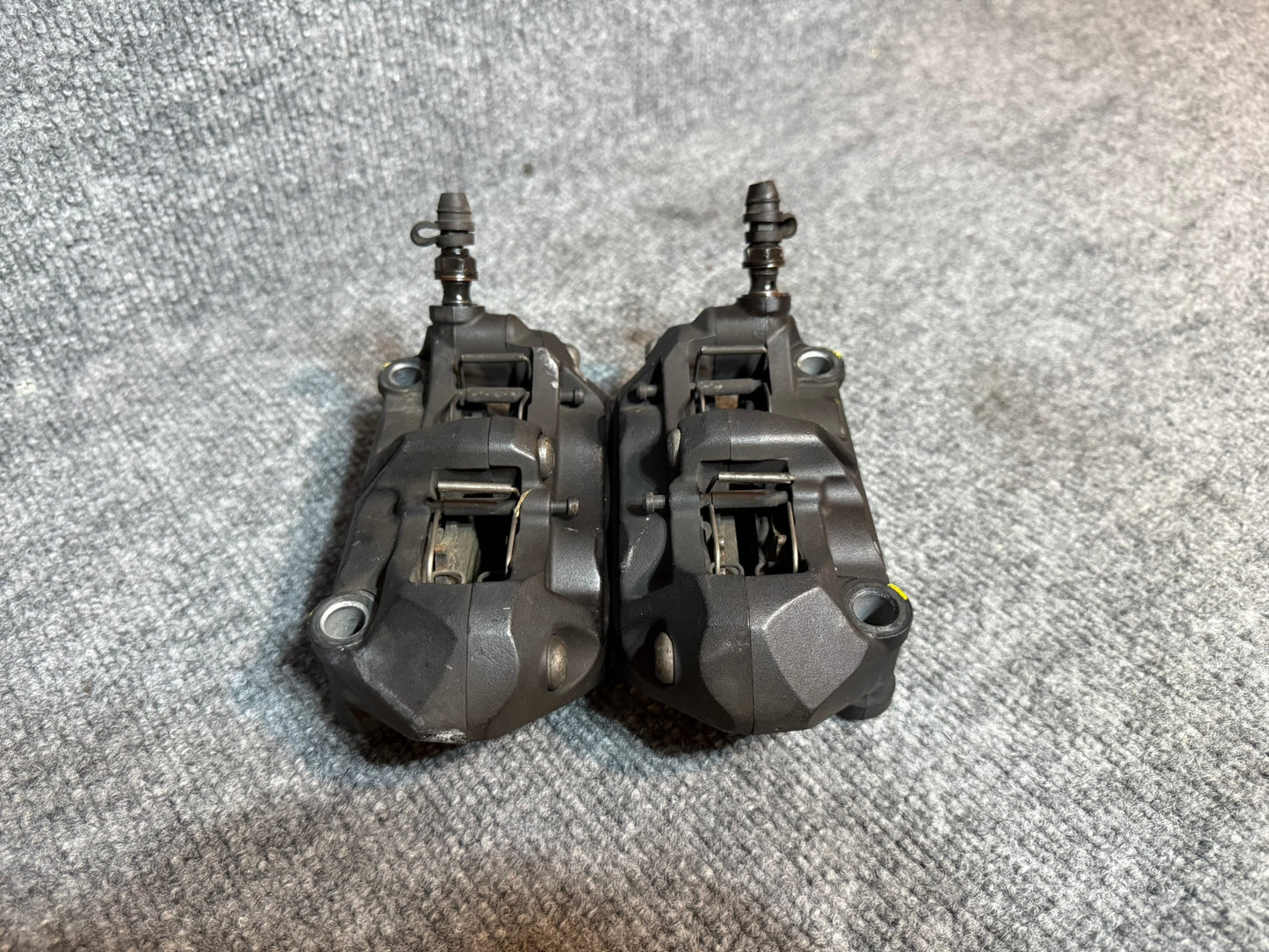 6251301510130 / 6251301610130 KTM 990 Front Brake Caliper Set