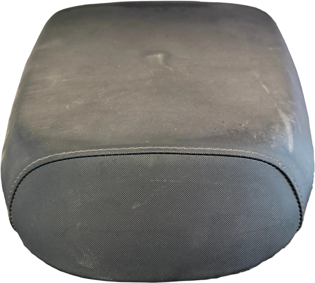 BMW R 1200 GS passenger seat end view showing intact seams and cover edge