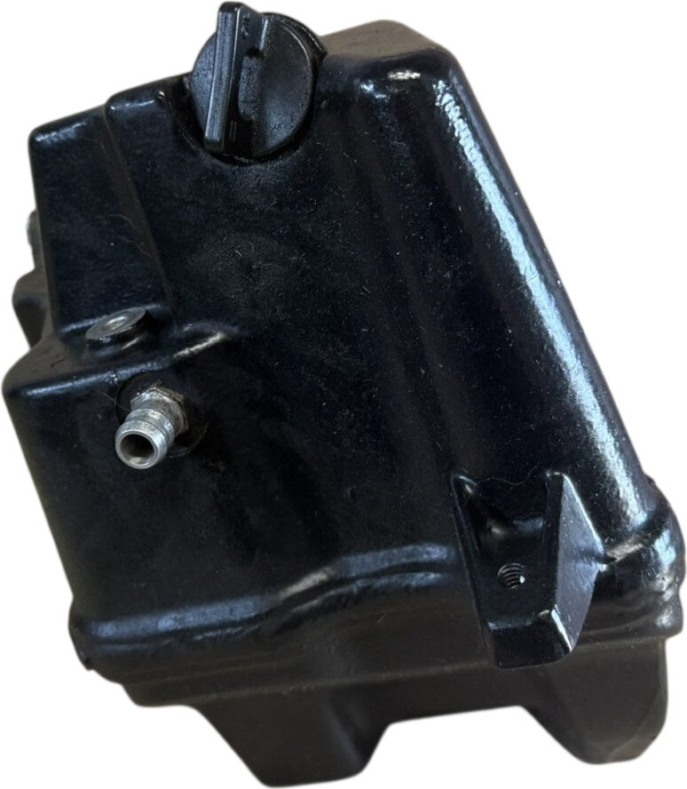 KTM 990 Supermoto LC8 oil tank fitting