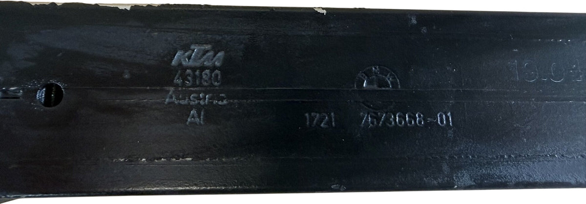 BMW oil cooler stamped 1721 7673668-01