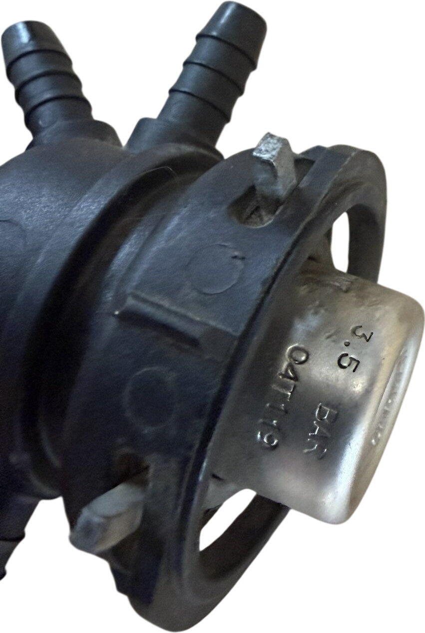 BMW R 1200 GS fuel pressure regulator 3.5 bar cap