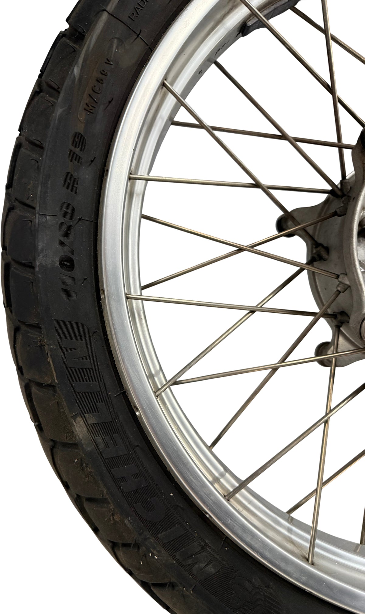 Michelin Anakee Adventure 110/80 R19 tire sidewall