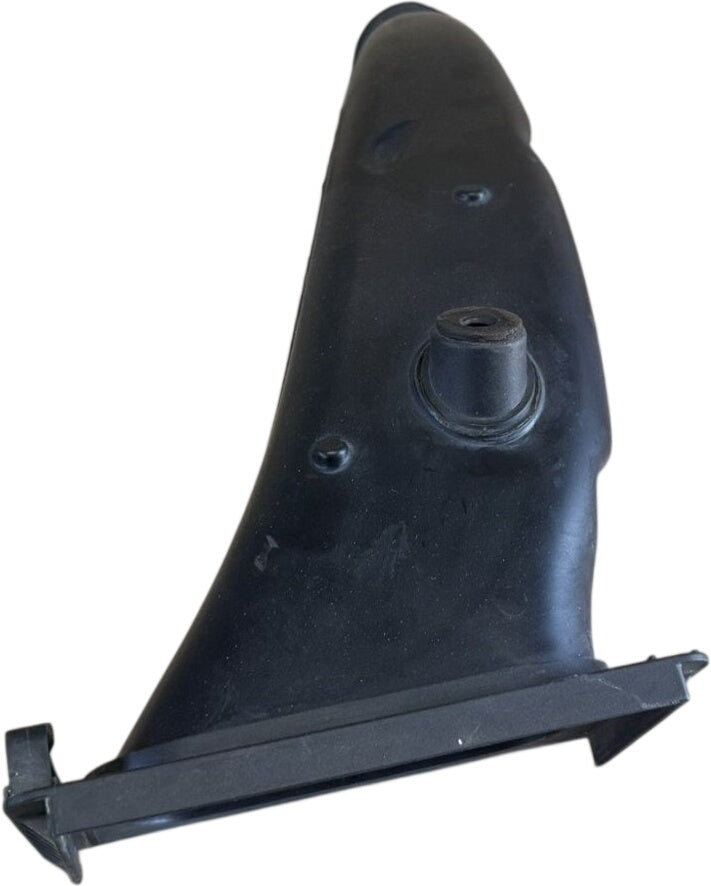 BMW R 1200 GS air intake duct end view
